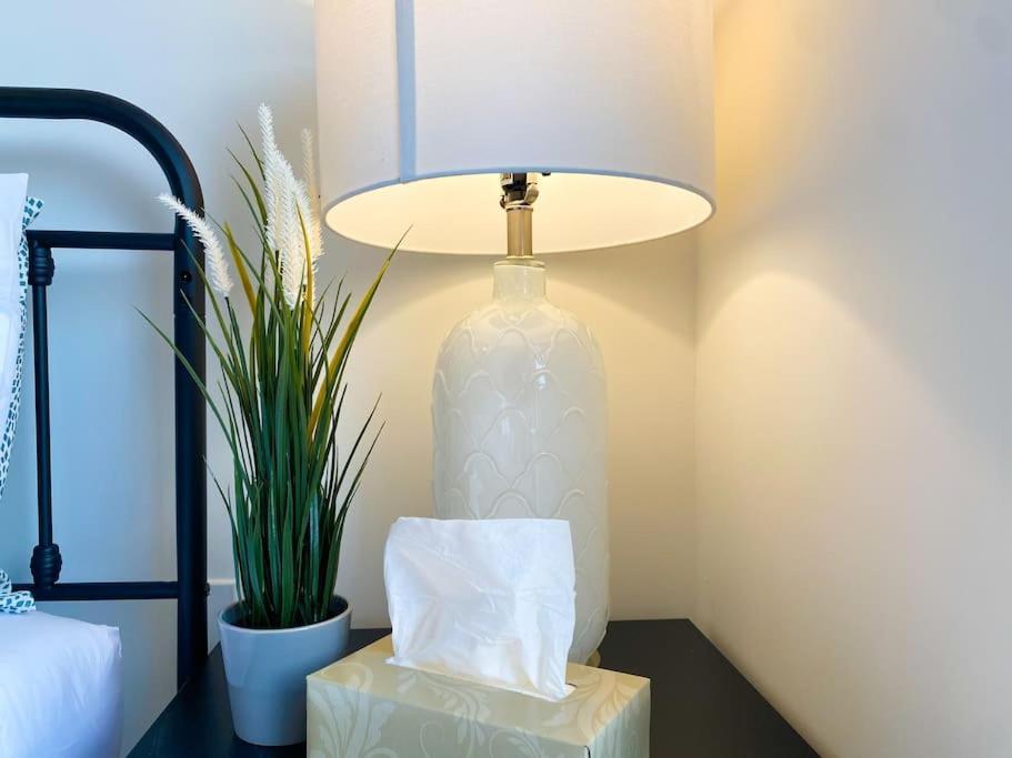 Elegant Rooms In Shared Townhouse Next To Beachウィットビー エクステリア 写真