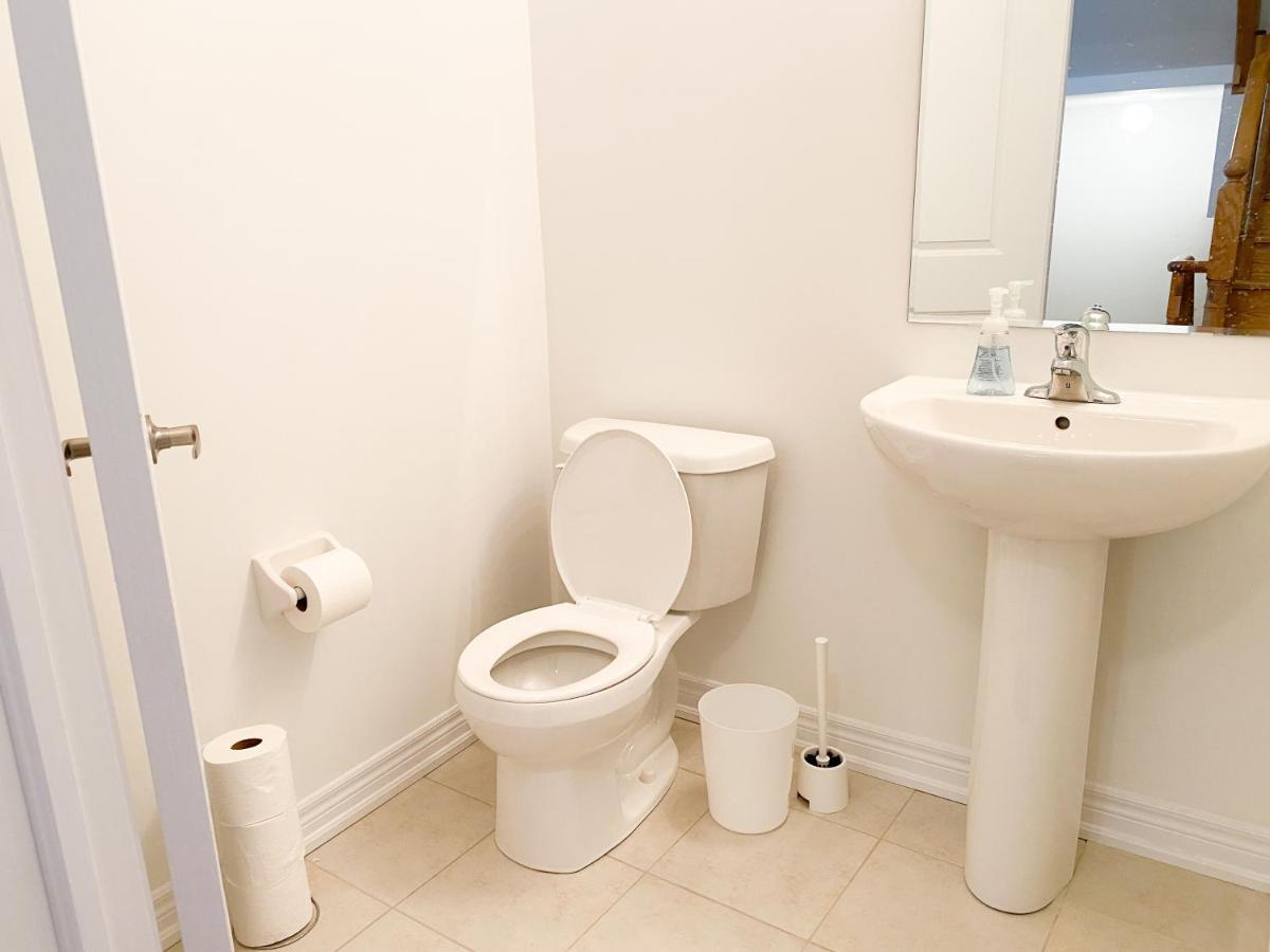 Elegant Rooms In Shared Townhouse Next To Beachウィットビー エクステリア 写真
